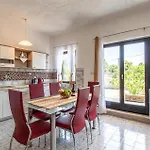 2 Bedroom Beautiful In 塞利讷