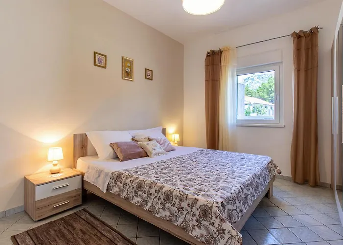 2 Bedroom Awesome In 塞利讷