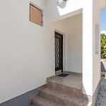 2 Bedroom Beautiful In * Seline