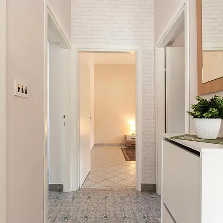 Дом отдыха 2 Bedroom Awesome In Селине