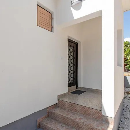 2 Bedroom Awesome In * Seline