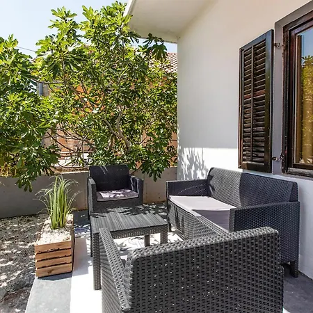 2 Bedroom Awesome In *