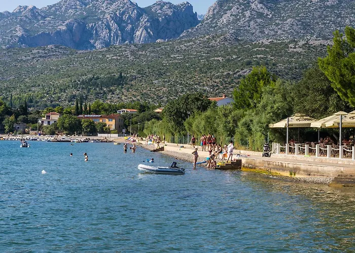 2 Bedroom Awesome In Сasa de vacaciones Seline